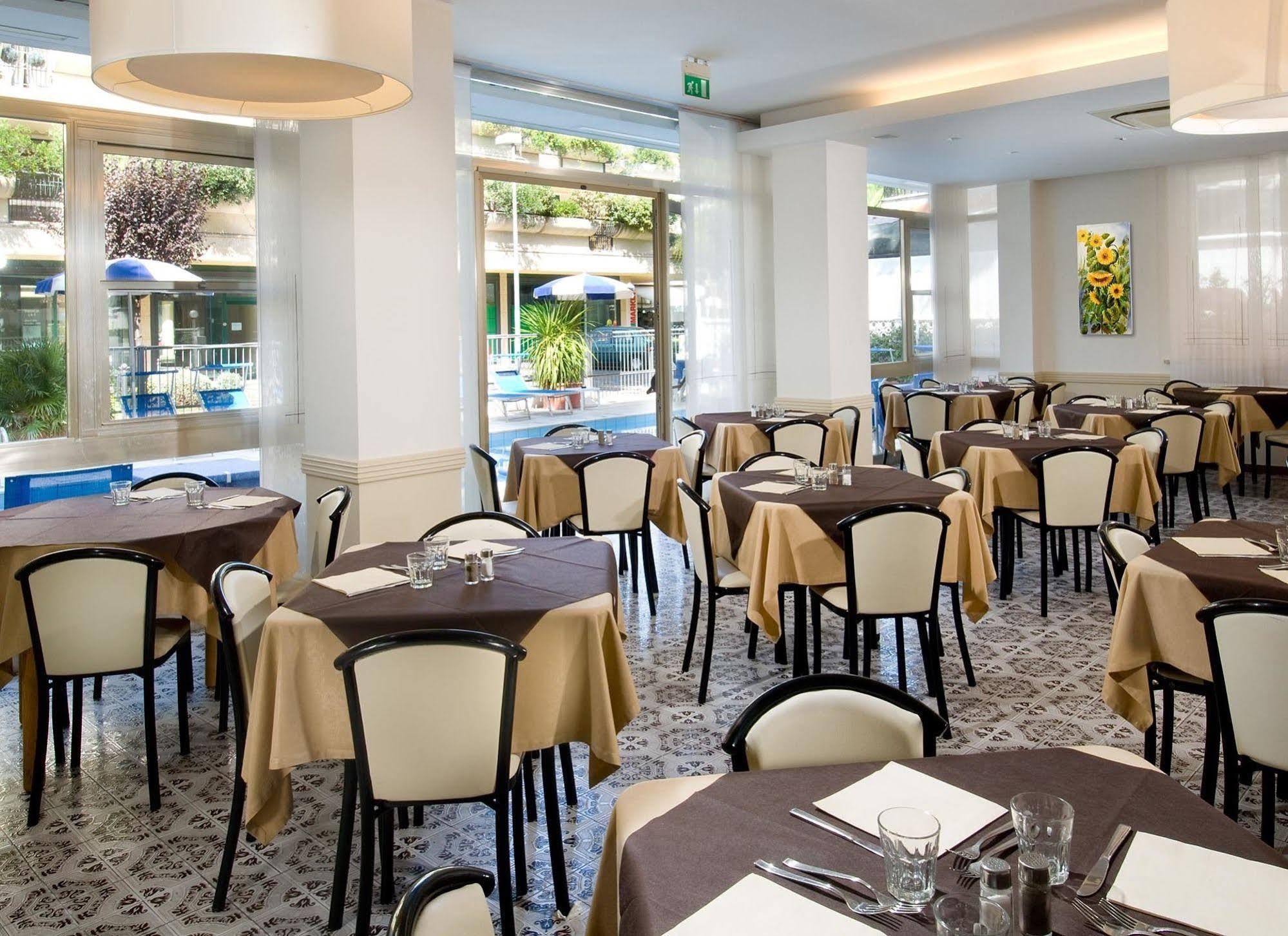 Hotel La Cappuccina Riccione Esterno foto